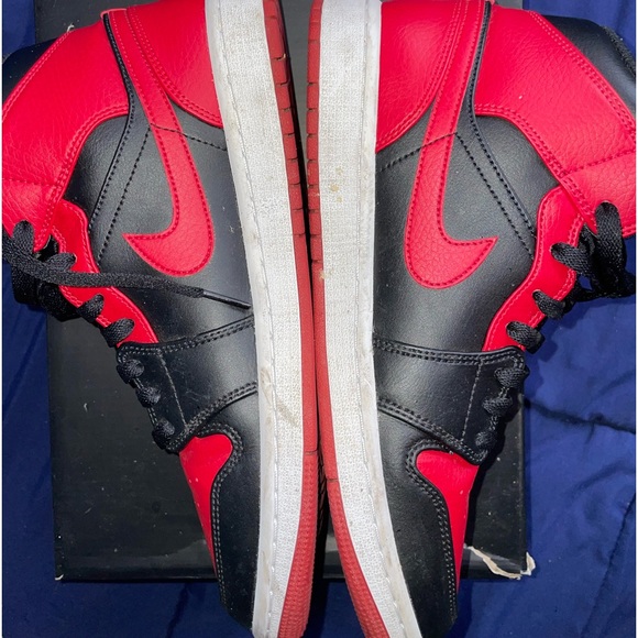AIR JORDAN 1 RETRO HIGH OG ‘SATIN BRED’ - Picture 5 of 6
